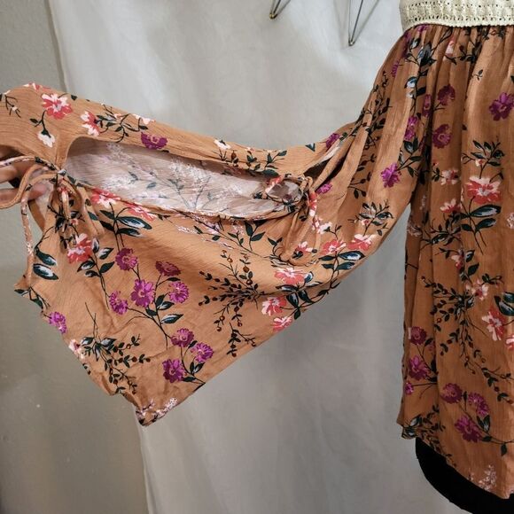 Umgee floral off the shoulder top for women, size M - Picture 2 of 10